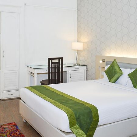 Hotel Treebo Check In By Oran Nowe Delhi Zewnętrze zdjęcie