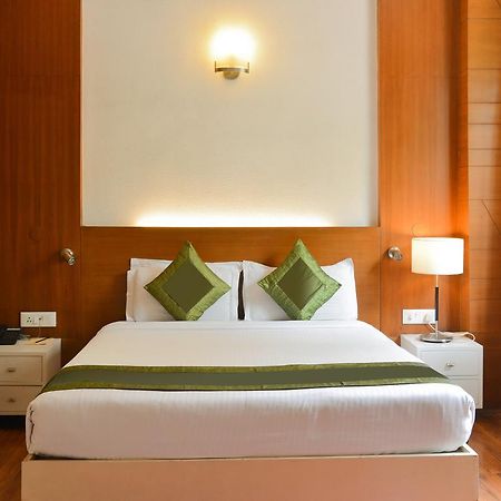 Hotel Treebo Check In By Oran Nowe Delhi Zewnętrze zdjęcie